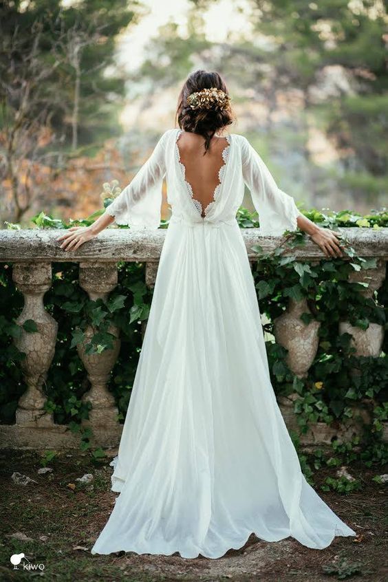 Clothing, Dress, Bridal clothing, Veil, Photograph, Wedding dress, Bridal veil, Petal, Bride, Formal wear, 