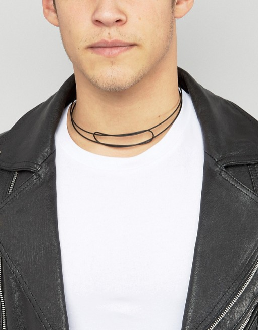 Neck, Clothing, Leather, Jacket, Chin, Collar, Necklace, Leather jacket, Outerwear, Fashion accessory, 