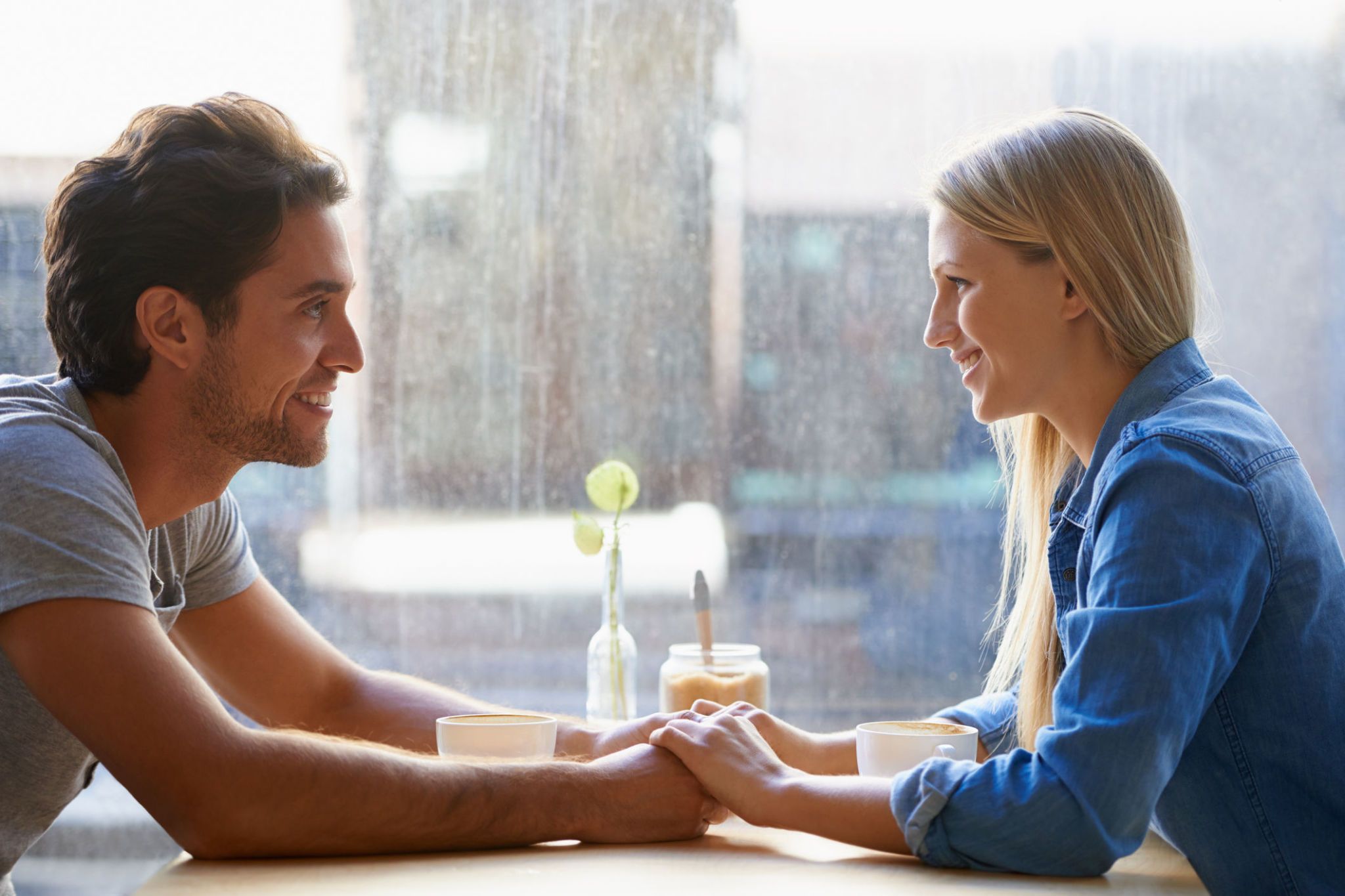 dating een jongere man op de middelbare school Nus matchmaking