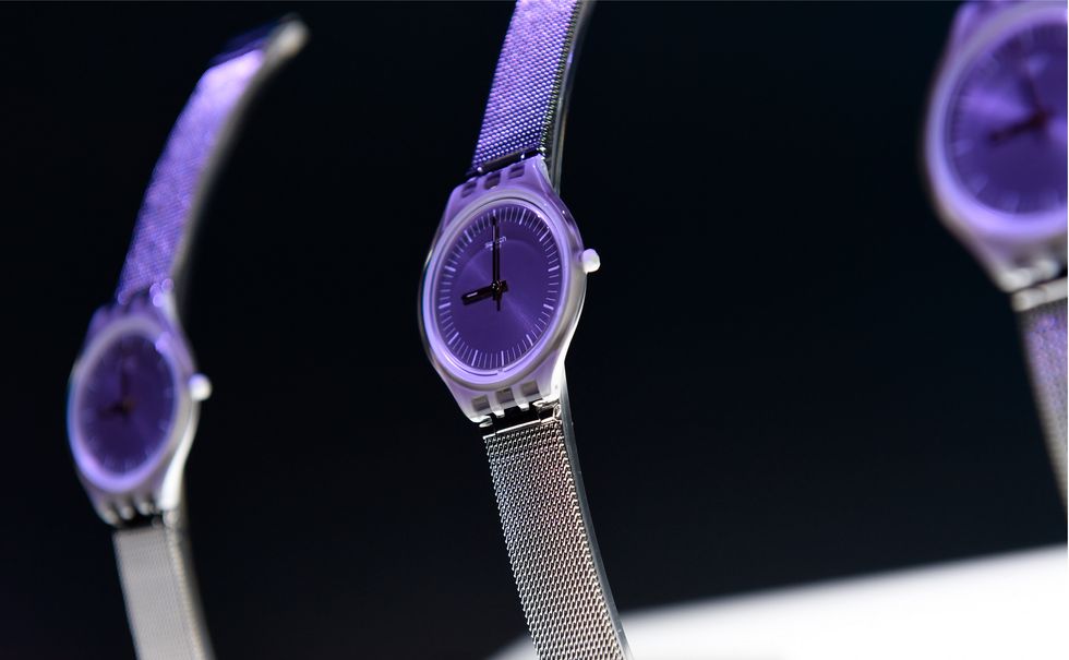 Purple, Violet, Fashion accessory, Analog watch, Material property, Jewellery, Watch, Electric blue, Still life photography, Silver, 