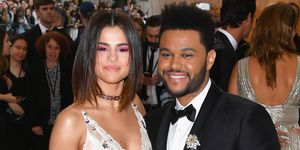 Selena-Gomez-en-The-Weeknd-op-Met-Gala-2017