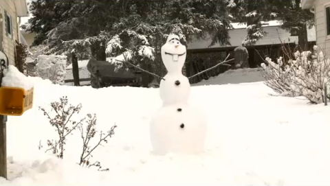Best Grandpa Ever Makes His Grandson A Real Life Olaf Snowman Best Grandpa Ever Makes His Grandson A Real Life Olaf Snowman