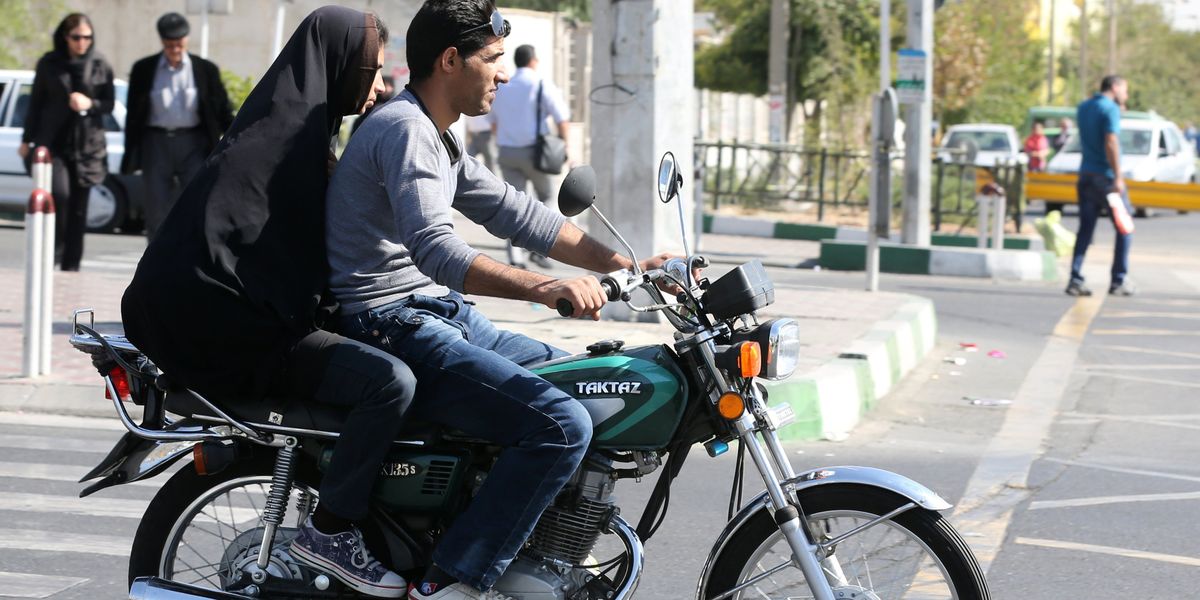 New Report Finds That Young Iranians — Gasp — Have Sex 0171