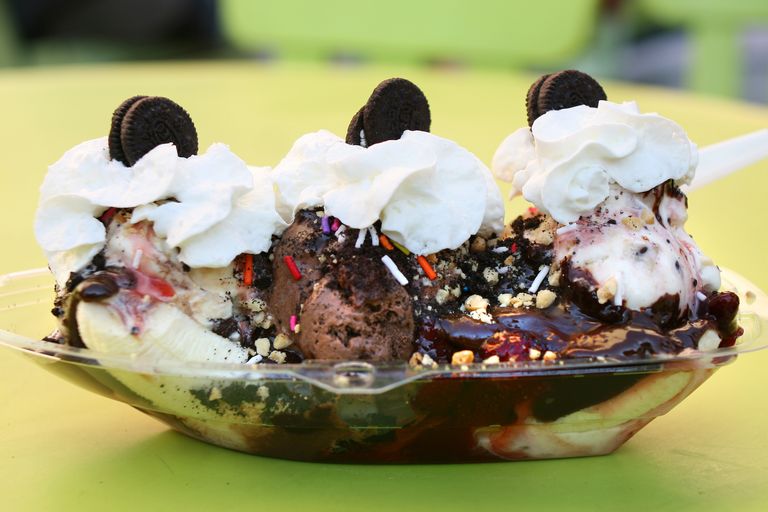 14 Over The Top Ice Cream Sundaes You Need In Your Life 