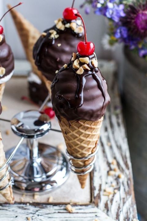 14 Over The Top Ice Cream Sundaes You Need In Your Life