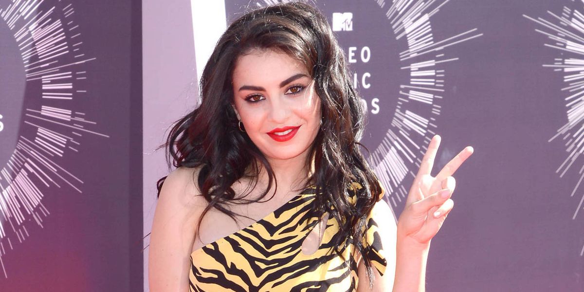 Charli Xcx Premieres Video For Break The Rules