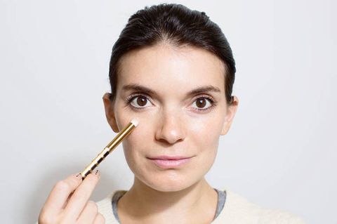 13 Insanely Easy Makeup Tricks That Will Make Getting Ready a Breeze
