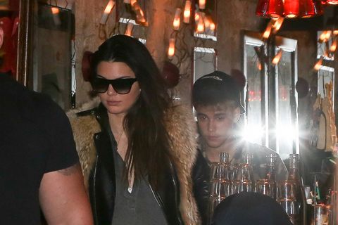 Justin Bieber and Kendall Jenner enjoyed a Parisian dinner date.