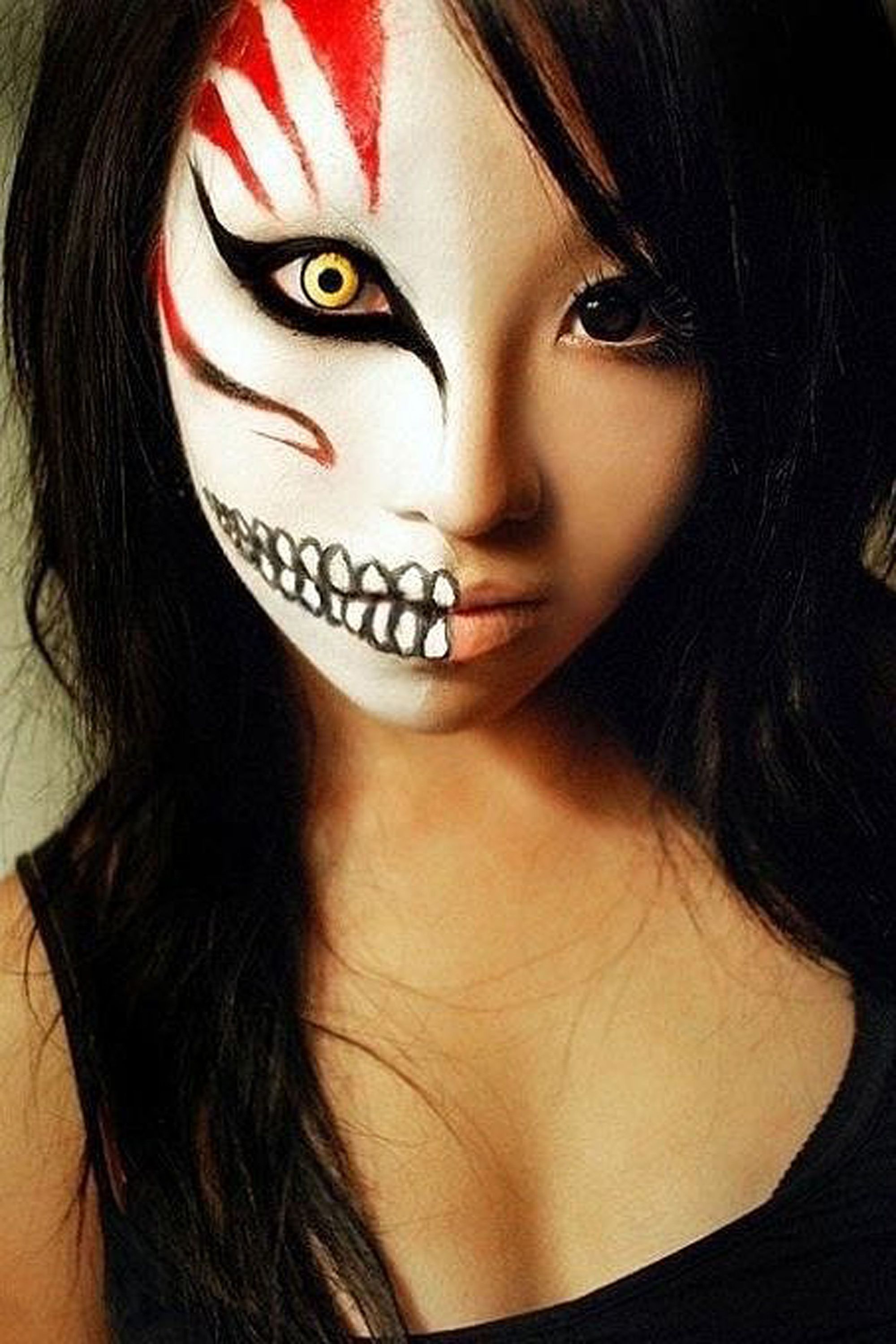 35 Sexy And Scary Halloween Makeup Looks Scariest Halloween Makeup Looks   Nrm 1412791291 2 