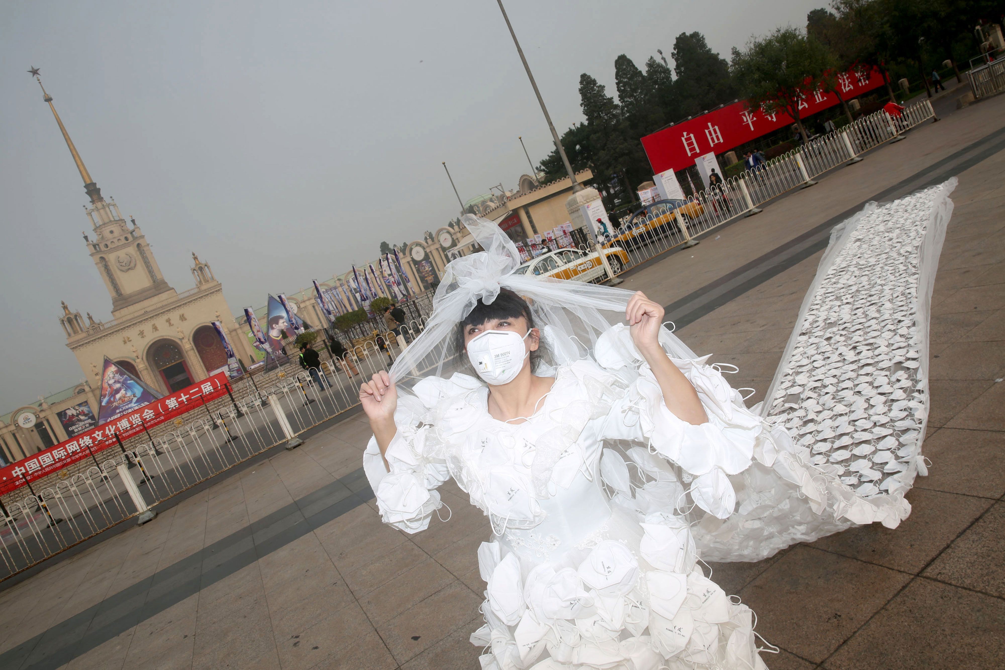 Is This The Weirdest Wedding Dress You Ve Ever Seen