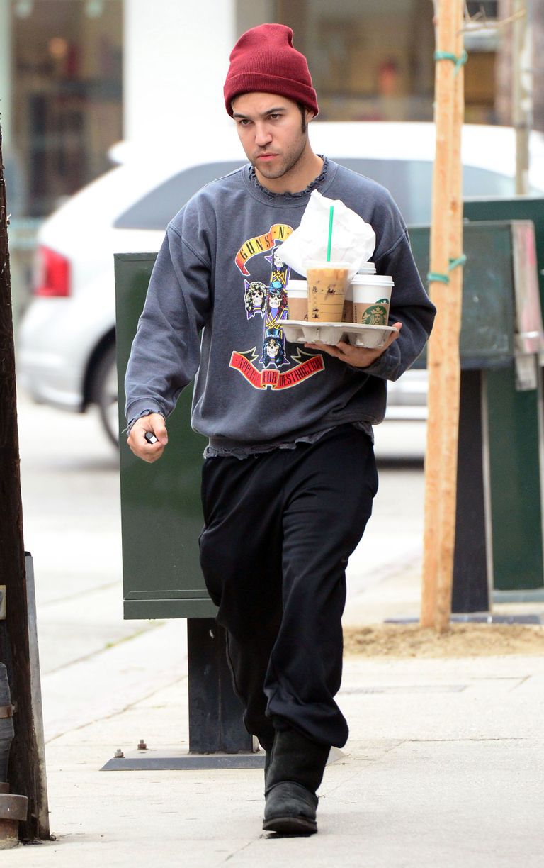 hot guy in sweatpants