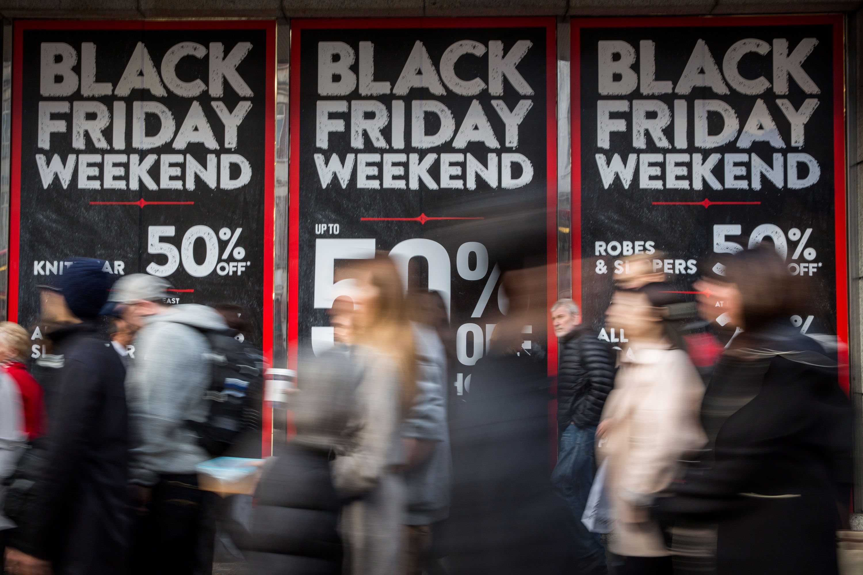 This Black Friday Shopper Made The Most Of Her Time In Line
