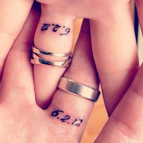 28 Tiny Finger Tattoo Ideas 28 Tiny Finger Tattoo Ideas