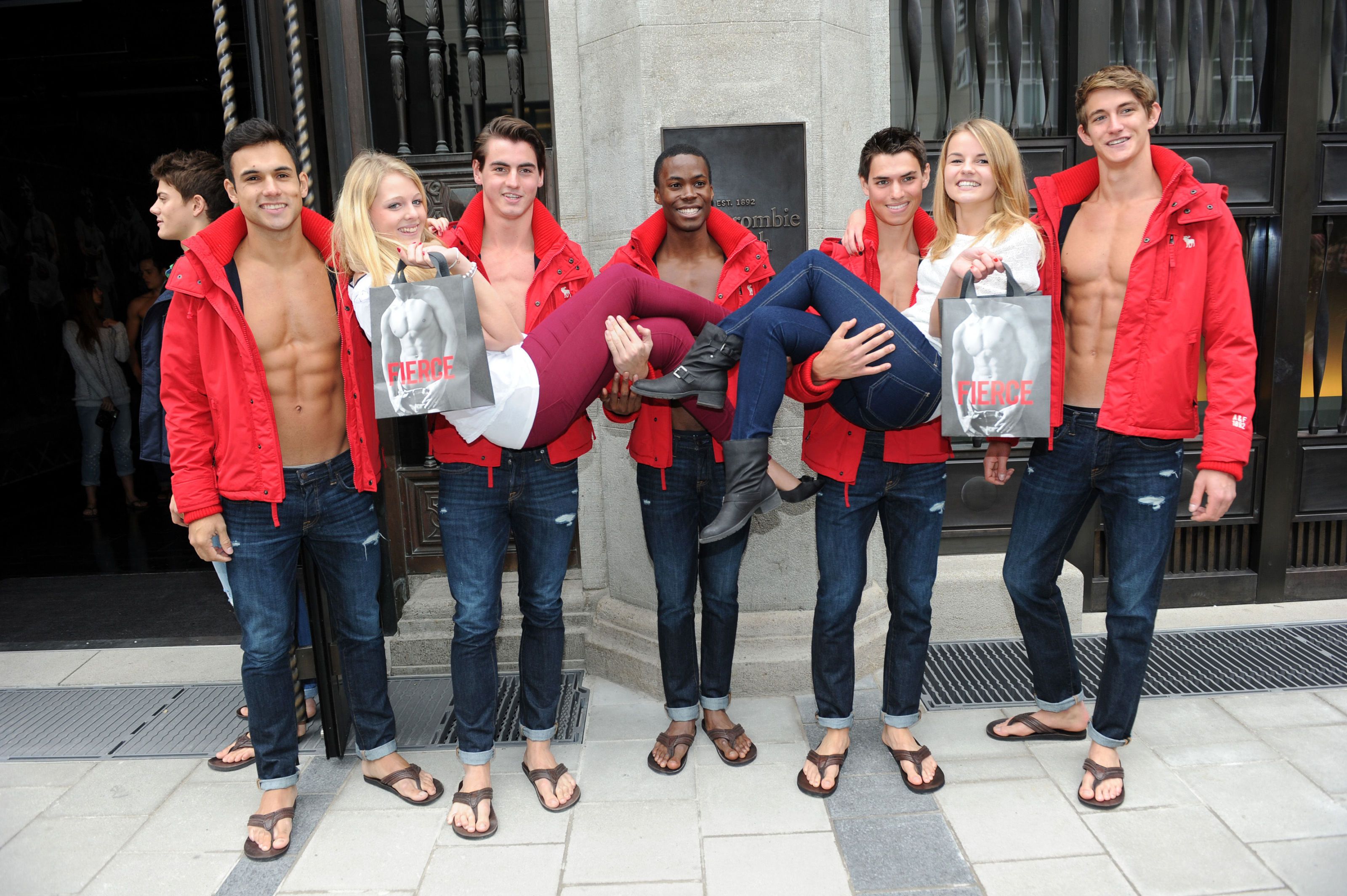 abercrombie & fitch employees