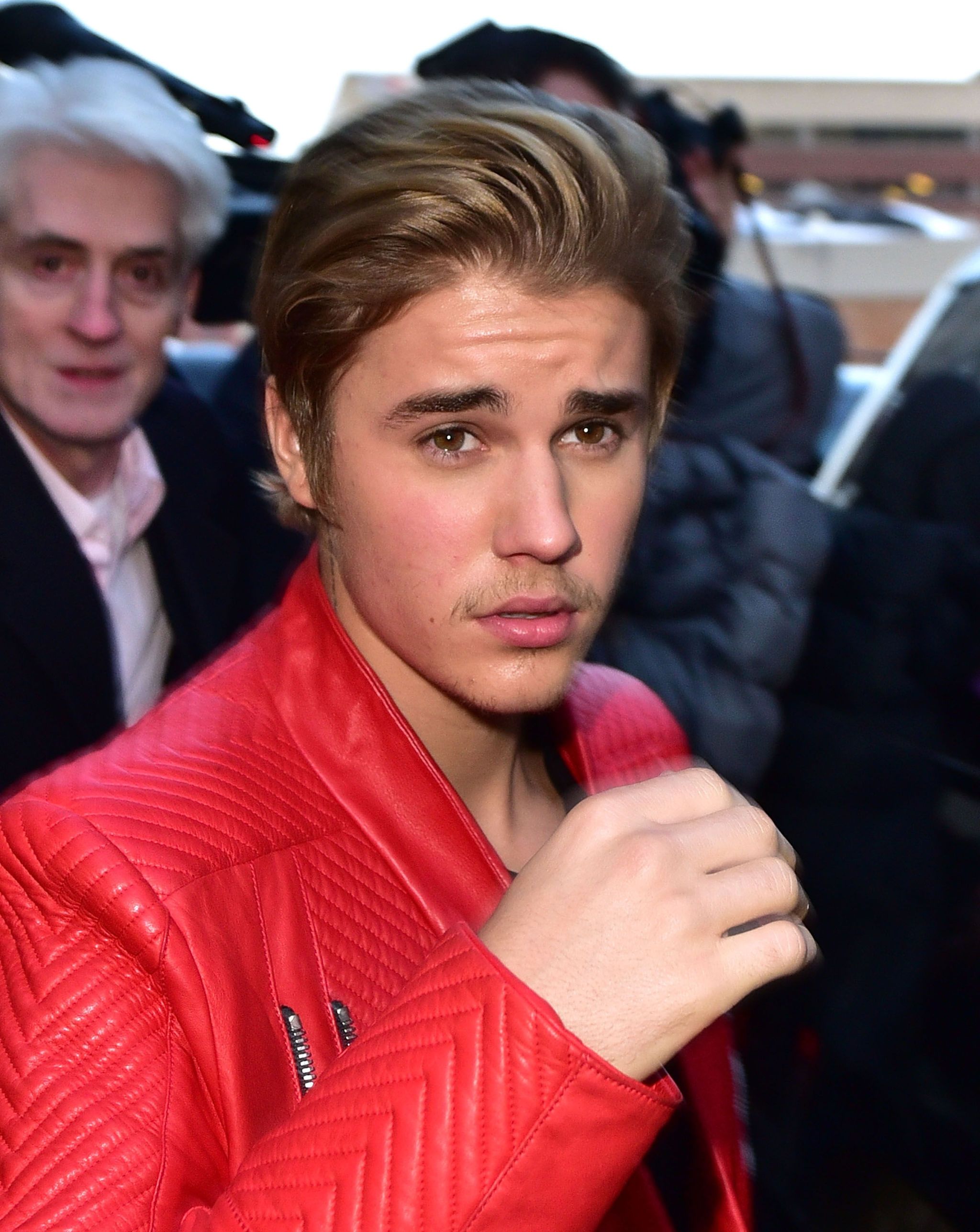 justin bieber red coat