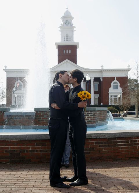 Photograph, Water feature, Fountain, Interaction, Tower, Romance, Love, Kiss, Steeple, Finial, 
