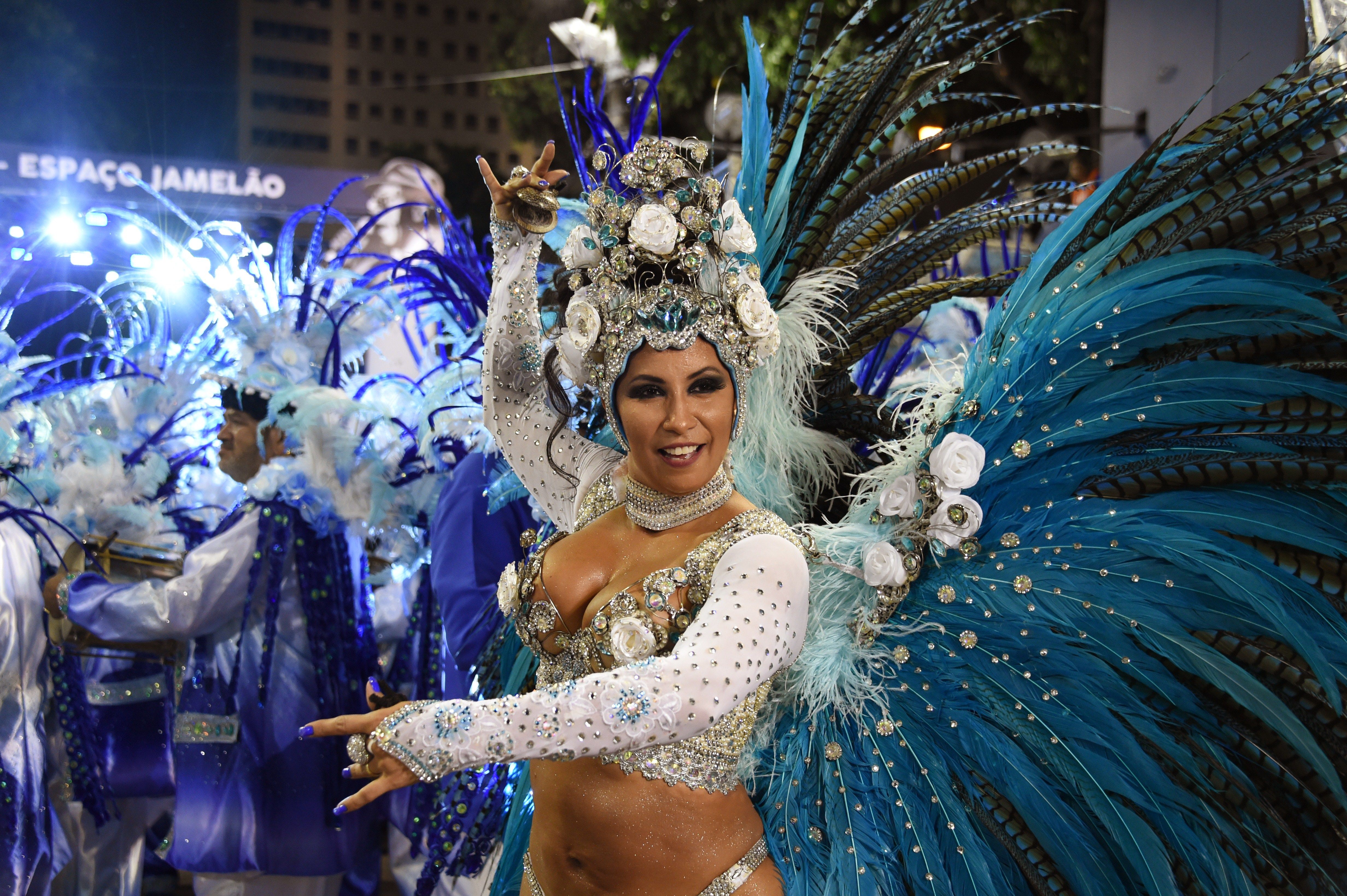 fuck-stories-of-rio-carnival-brazilian-asslicking-fetish