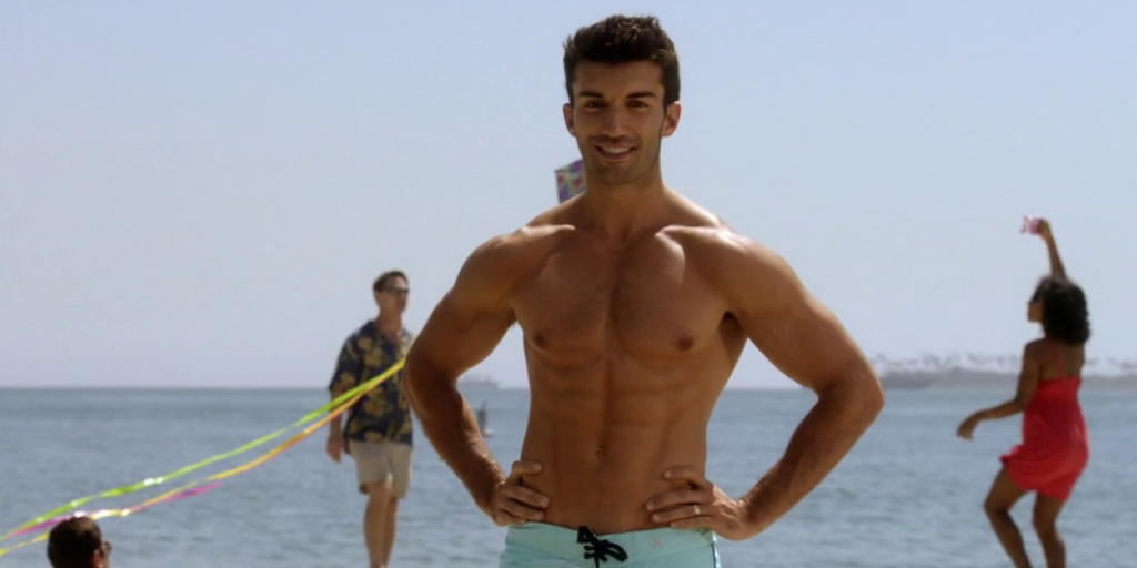pix Rafael Solano Jane The Virgin Ethnicity why shirtless jane the virgin star