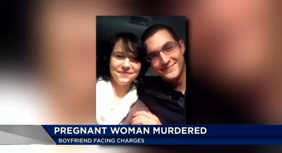 Disturbing 911 Call Shows Pregnant Woman Uses Her Last Words to Save ...