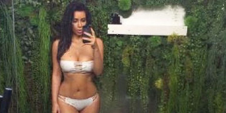 Kim Kardashian Mexico Selfies 