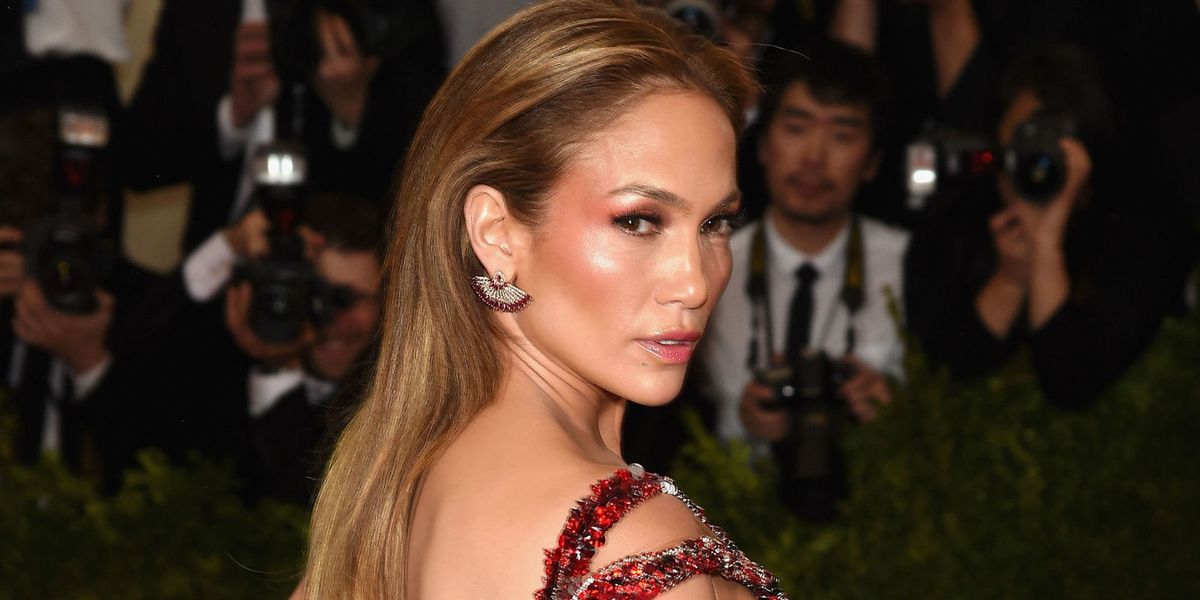 Jennifer Lopez Brought All the Booty to the 2015 Met Gala