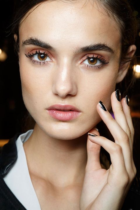 Clumpy Mascara Is Now a Thing