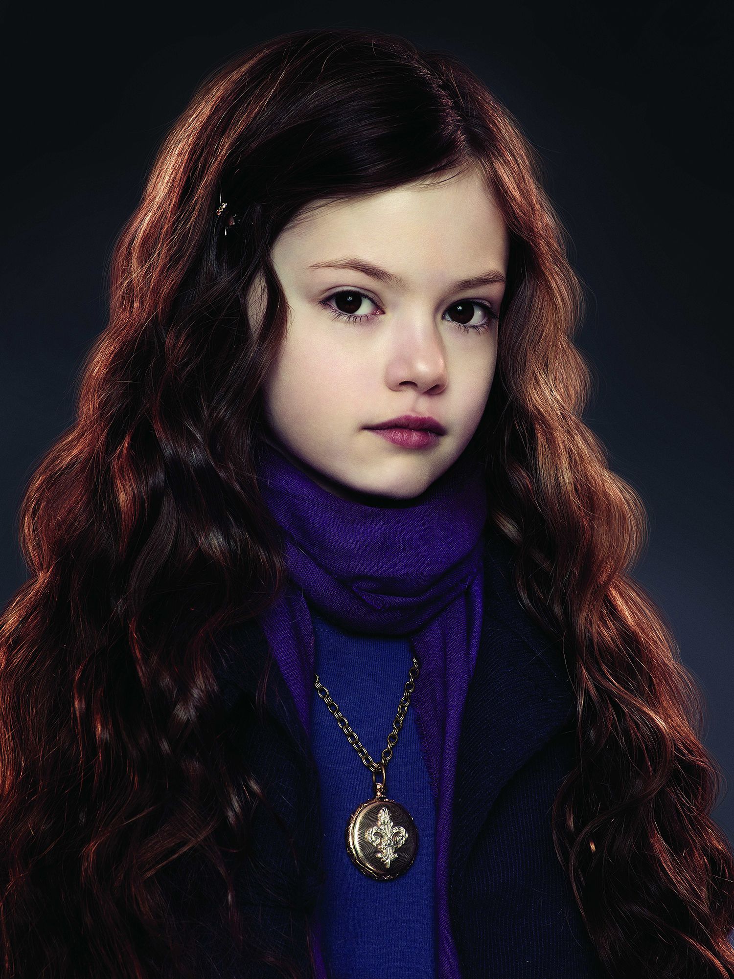 Oh Look Twilight Baby Renesmee Cullen Is Grown Up Now - 