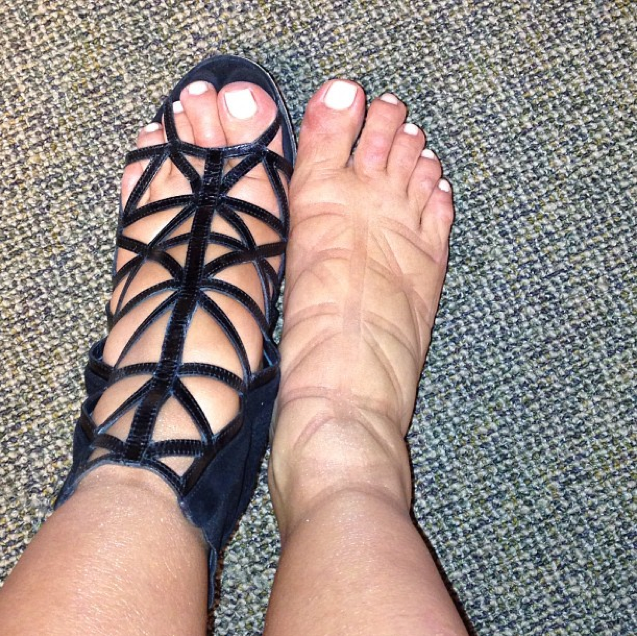 gladiator sandals that tie up the leg