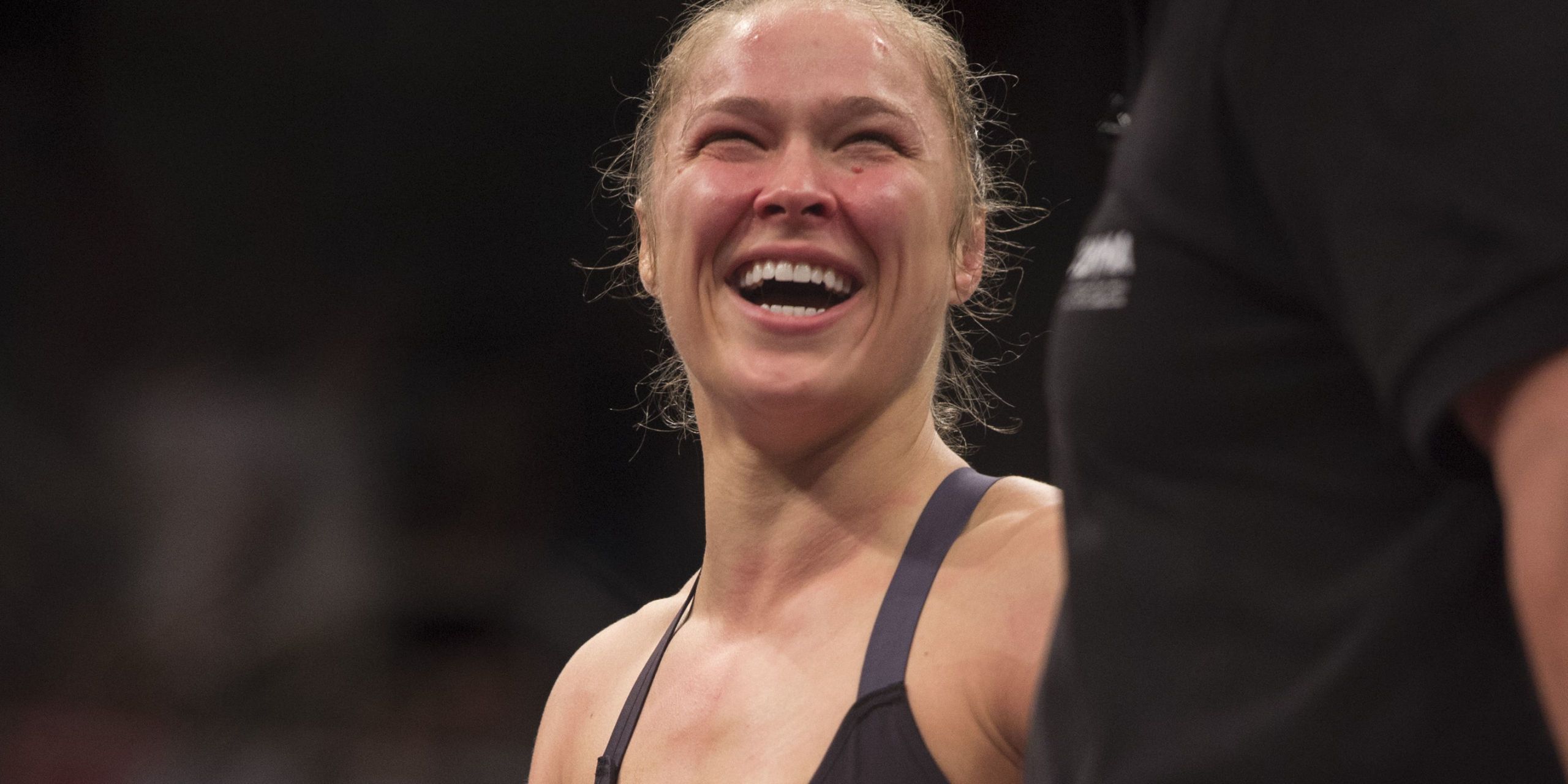 UFC Champ Ronda Rousey Destroys Challenger In 34 Seconds Flat