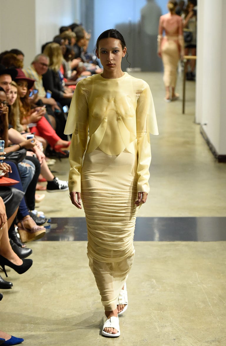 25 Strangest Runway Looks From New York Fashion Week 25 Strangest Runway Looks From New York Fashion Week