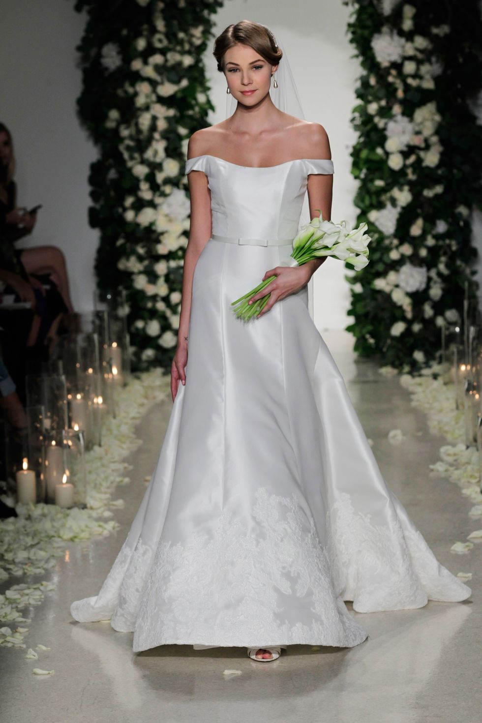 Shoulder, Textile, Joint, White, Petal, Wedding dress, Bridal clothing, Gown, Dress, Formal wear, 