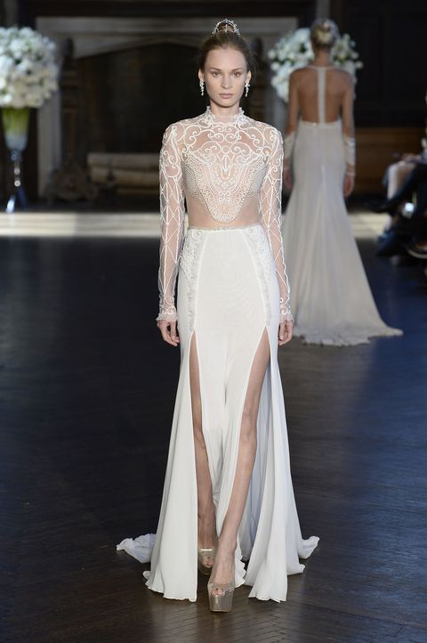 18 Naked Wedding Dress Gowns From Fall 2016 Bridal Fashion Week