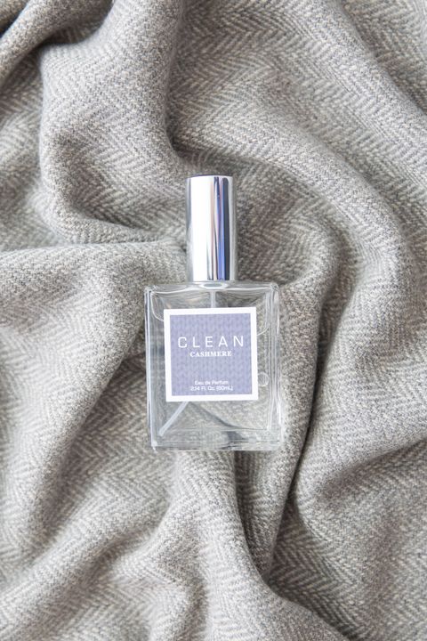 <p><strong data-redactor-tag="strong">The notes:</strong><span>&nbsp;cedar leaf, lime, musk, and sandalwood</span></p><p><strong data-redactor-tag="strong">Smells like:&nbsp;</strong>your boyfriend's freshly dry-cleaned sweater</p><p><em data-redactor-tag="em"><a href="http://www.sephora.com/cashmere-P399765?skuId=1751536&amp;gclid=CJz4pbSm1cgCFUcJkQodK5EIPw">Clean Cashmere</a>, $69</em></p>