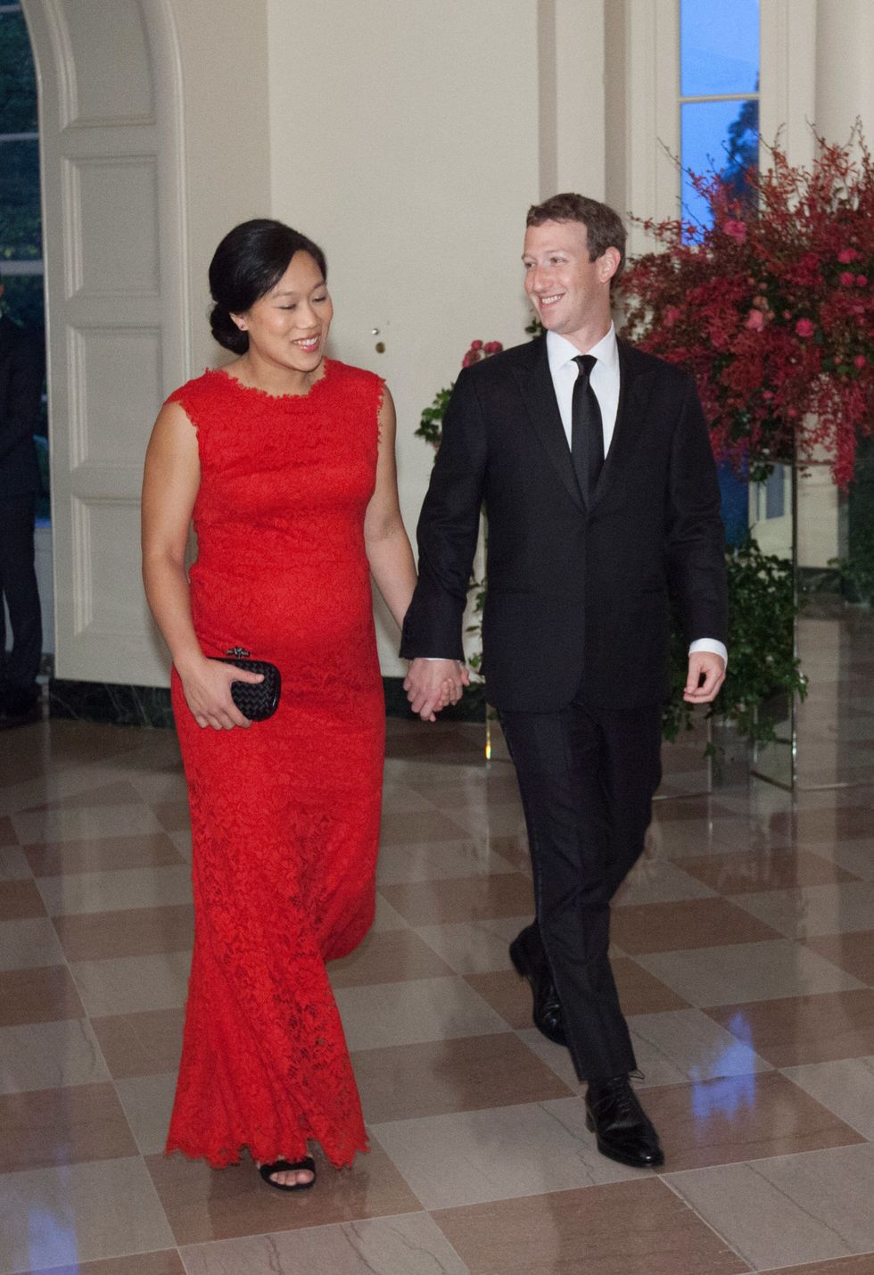 See a Gorgeous Pregnancy Photo of Mark Zuckerberg and Priscilla Chan