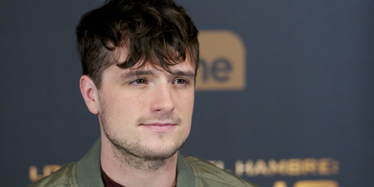 Josh Hutcherson Is on Team Gale - Hunger Games Star Is December's Cosmo Guy