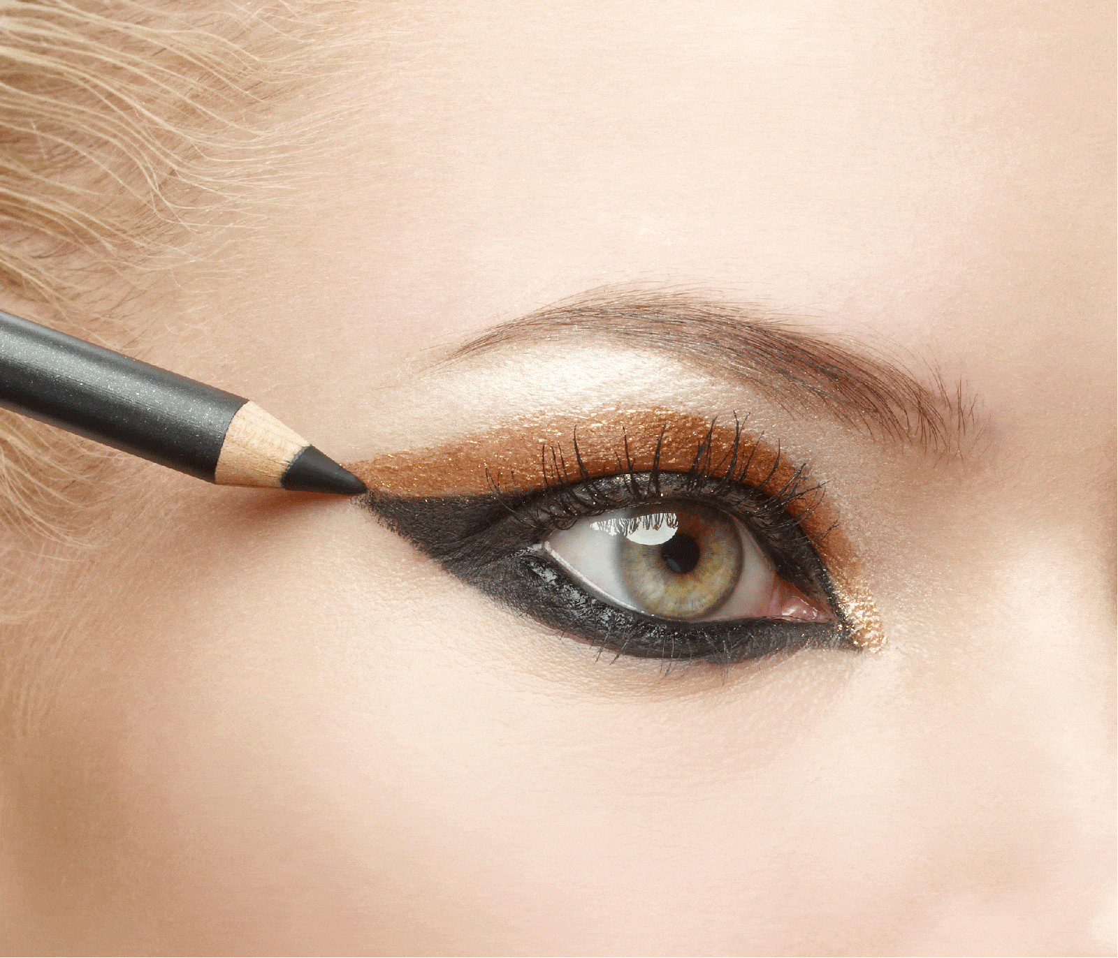 5 Eyeliners That Will Completely Transform Your Look