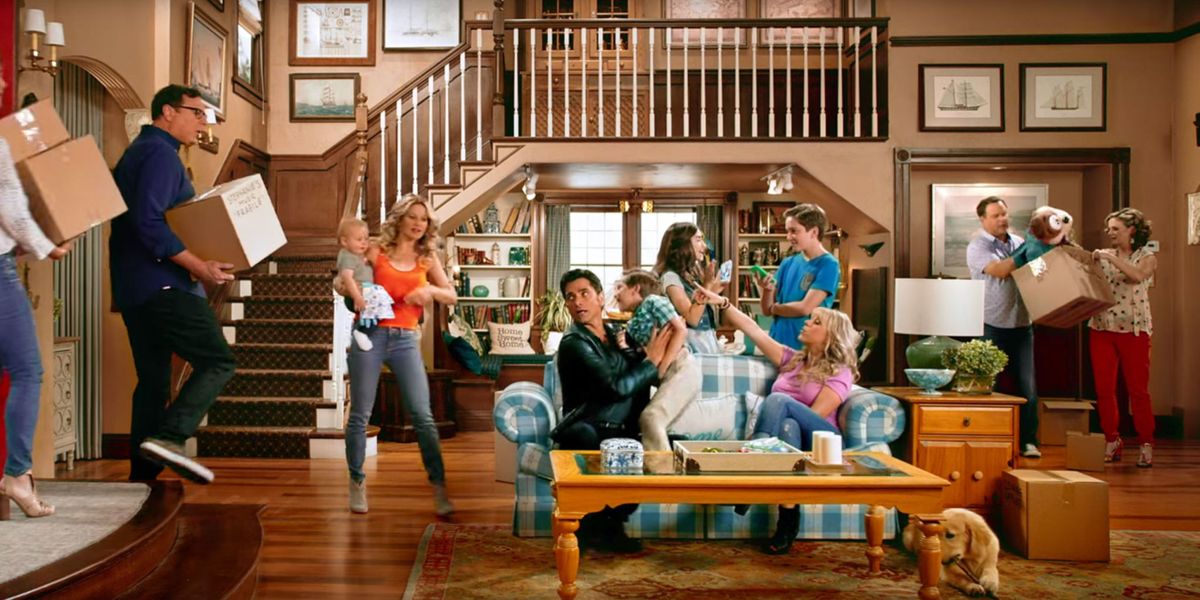 Watch Another Fuller House Teaser, This Time With People