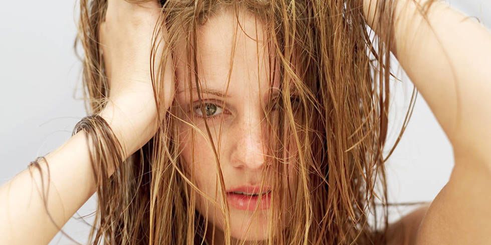 Could the 'no poo' method cause hair loss?  Going shampoo-free might do more damage than good - hair trends - Cosmopolitan.co.uk