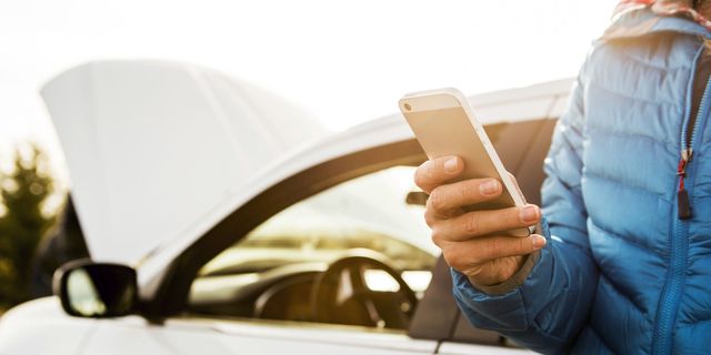 Car mirror adjustment – lean into it - The Cincinnati Insurance