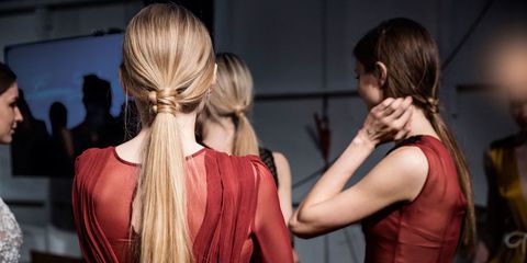 Hair, Hairstyle, Shoulder, Red, Style, Back, Fashion, Maroon, Long hair, Blond, 