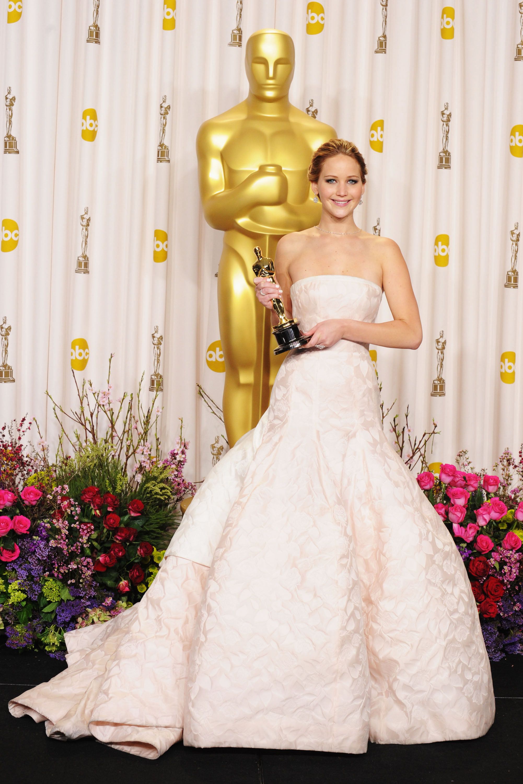 Jennifer Lawrence in Black Dior Dress at the 2016 Oscars