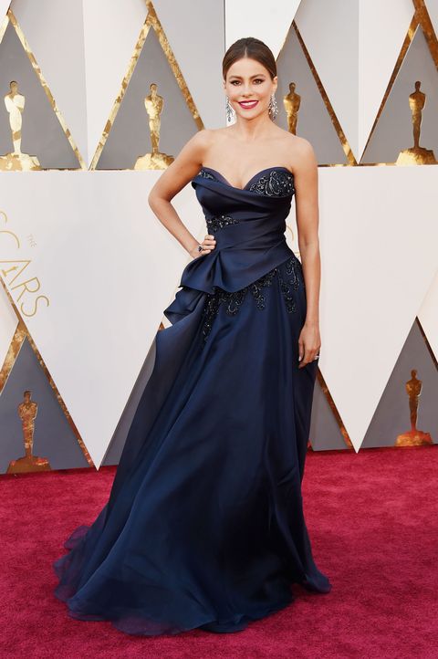 Sofia Vergara in Navy Blue Marchesa Dress at the 2016 Oscars