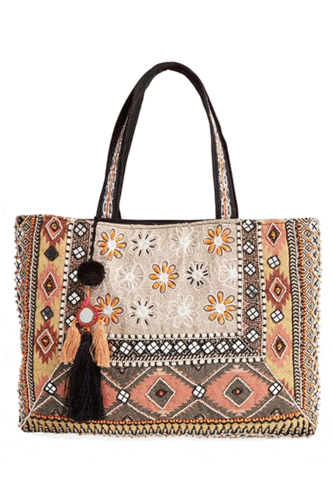 30 Beach Totes You'll Want to Take Everywhere