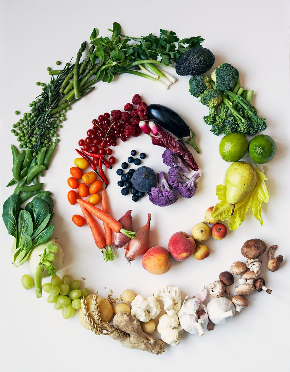 Natural foods, Produce, Dishware, Food group, Vegan nutrition, Whole food, Fruit, Vegetable, Superfood, Leaf vegetable, 