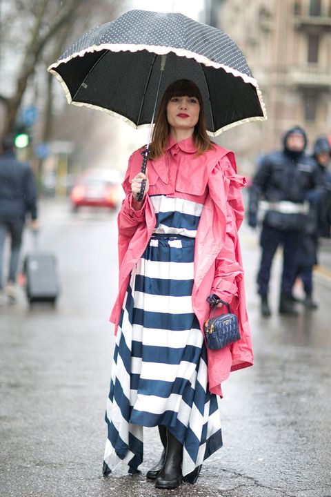 Sleeve, Infrastructure, Textile, Street, Umbrella, Winter, Street fashion, Style, Coat, Dress, 