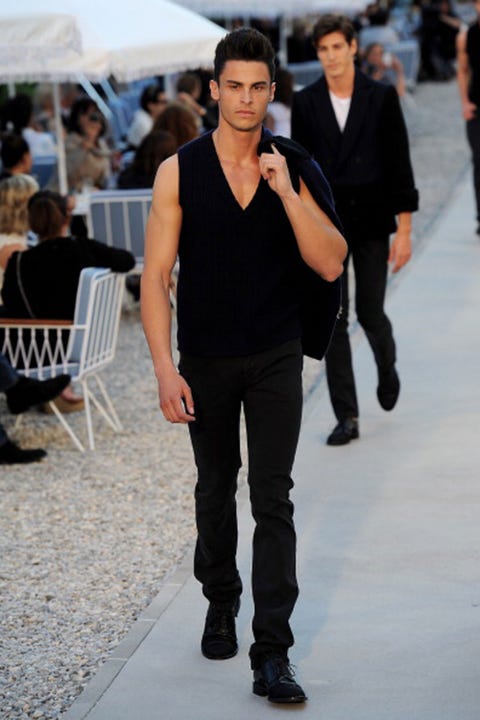 50 Outfits Your Boyfriend Would Wear if He Were as Obsessed With Chanel ...