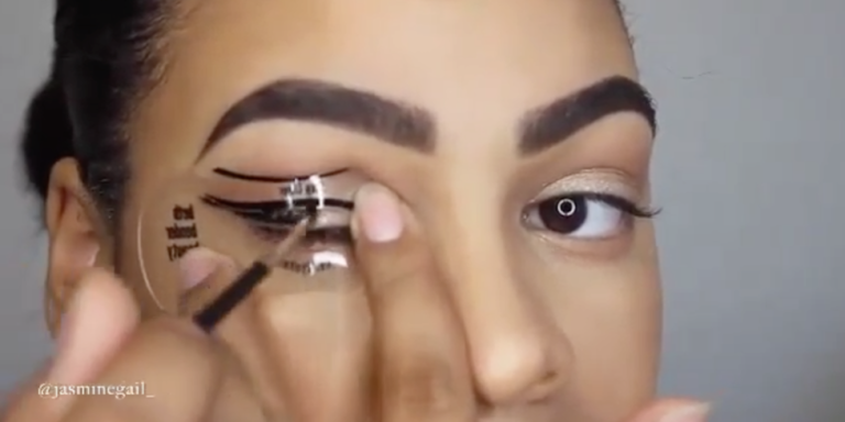 This Amazing Cat-Eye Stencil Will Change Your Wing Game Forever