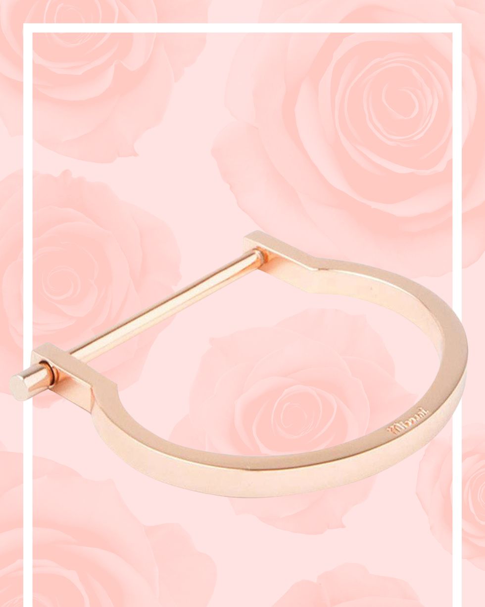 <p>Rose gold jewelry plays nice solo, but it's better mixed in with silver and gold pieces — especially when it's an understated horseshoe-shaped cuff.
</p><p><em><a href="https://www.shopbop.com/modern-screw-cuff-miansai/vp/v=1/1538128932.htm" target="_blank">Miansai Cuff</a>, $200</em></p>