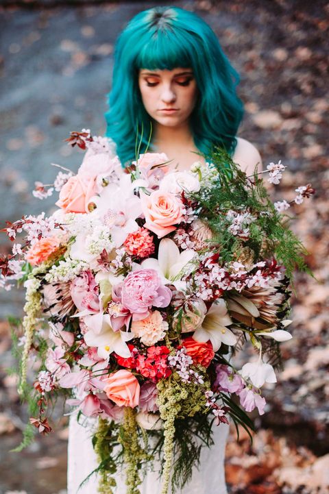Nose, Human, Mouth, Petal, Hairstyle, Bouquet, Flower, Bangs, Pink, Cut flowers, 