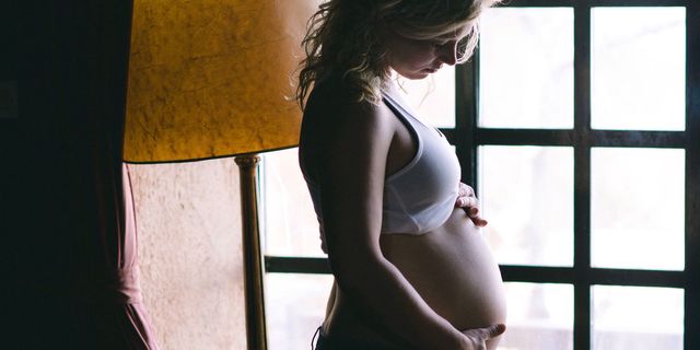 Feeling Ugly When You're Pregnant Is Normal - Expectant Moms Don't Have to  Feel Like They're Glowing